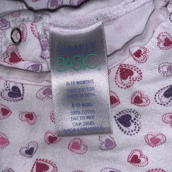 5/$25 Simply Basic Heart Motif Snap Button Bodysuit Onesie Baby 9-12 Month - Picture 5 of 5